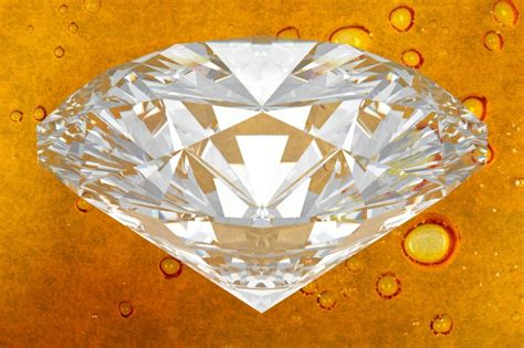 What Are Liquid Diamonds: The Latest Cannabis Buzz.